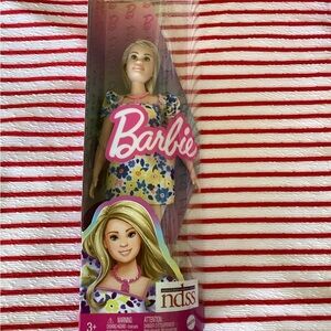 New In Box Ndss Barbie Collectible Doll Figurine Kids Collectors Barbies Toy